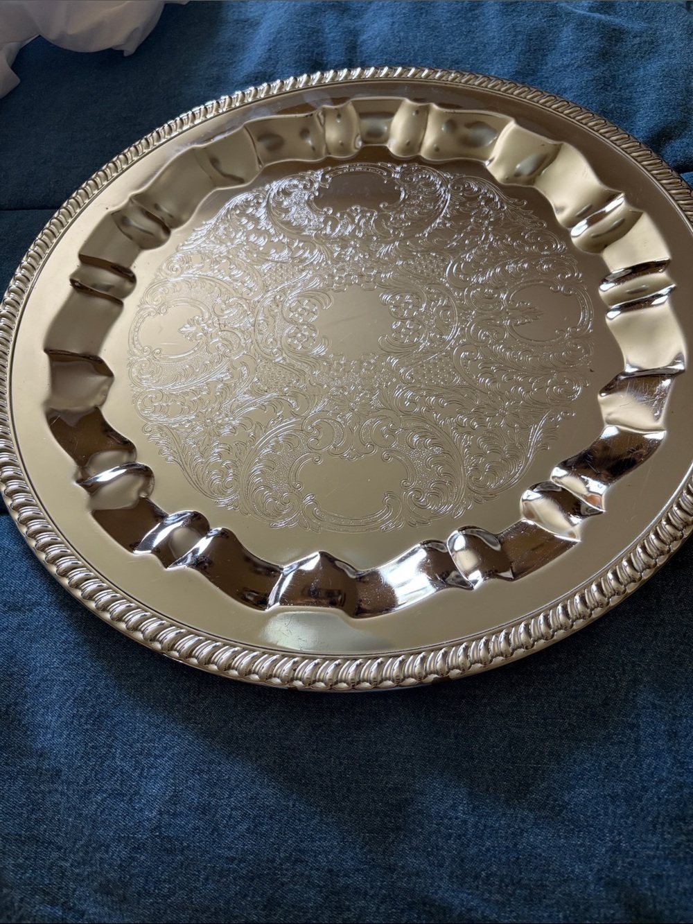 Pretty silver like serving platter